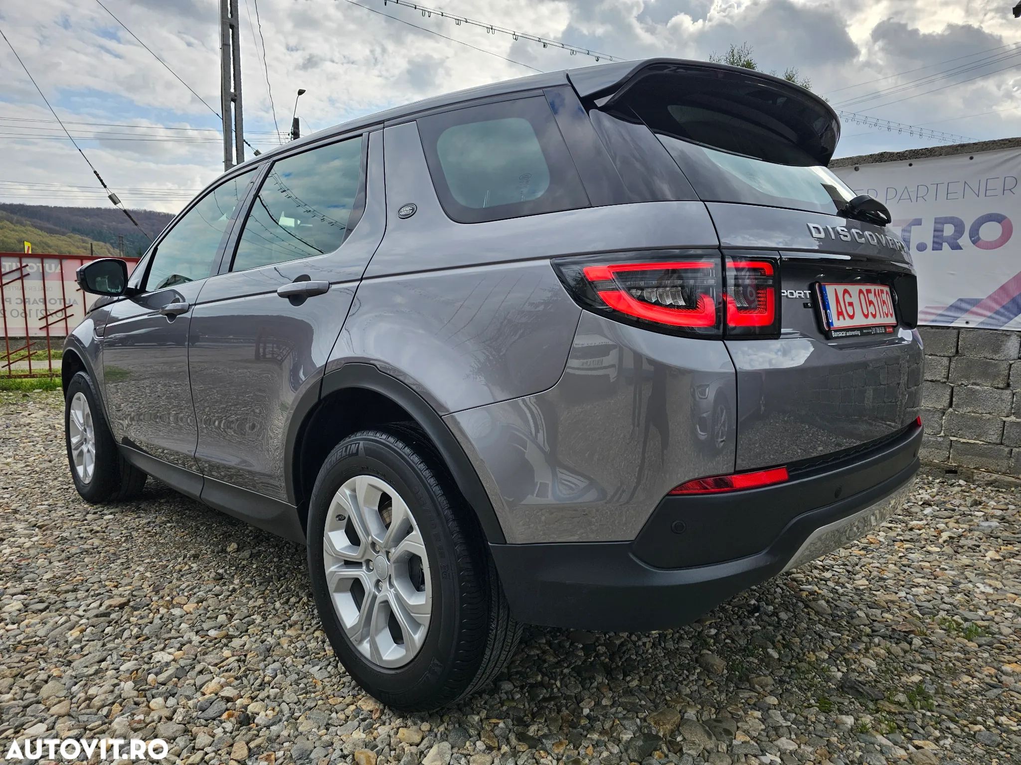 Land Rover Discovery Sport 2.0 D180 MHEV SE - 10