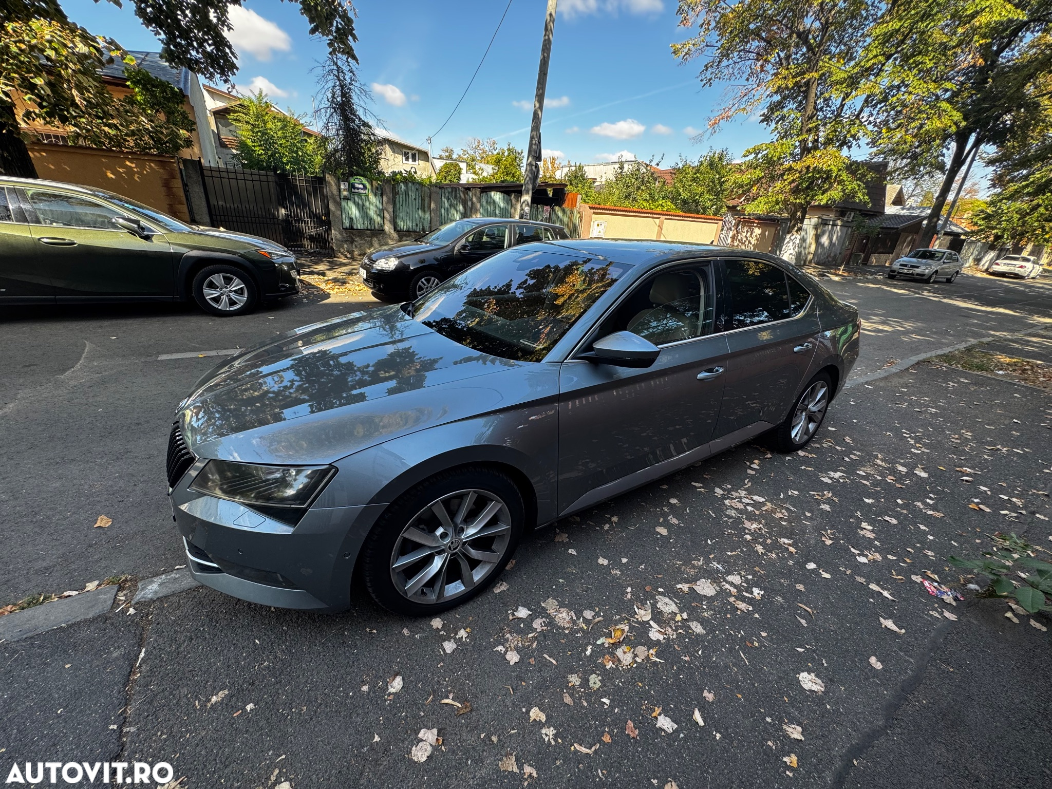 Skoda Superb 2.0 TDI DSG Ambition - 3