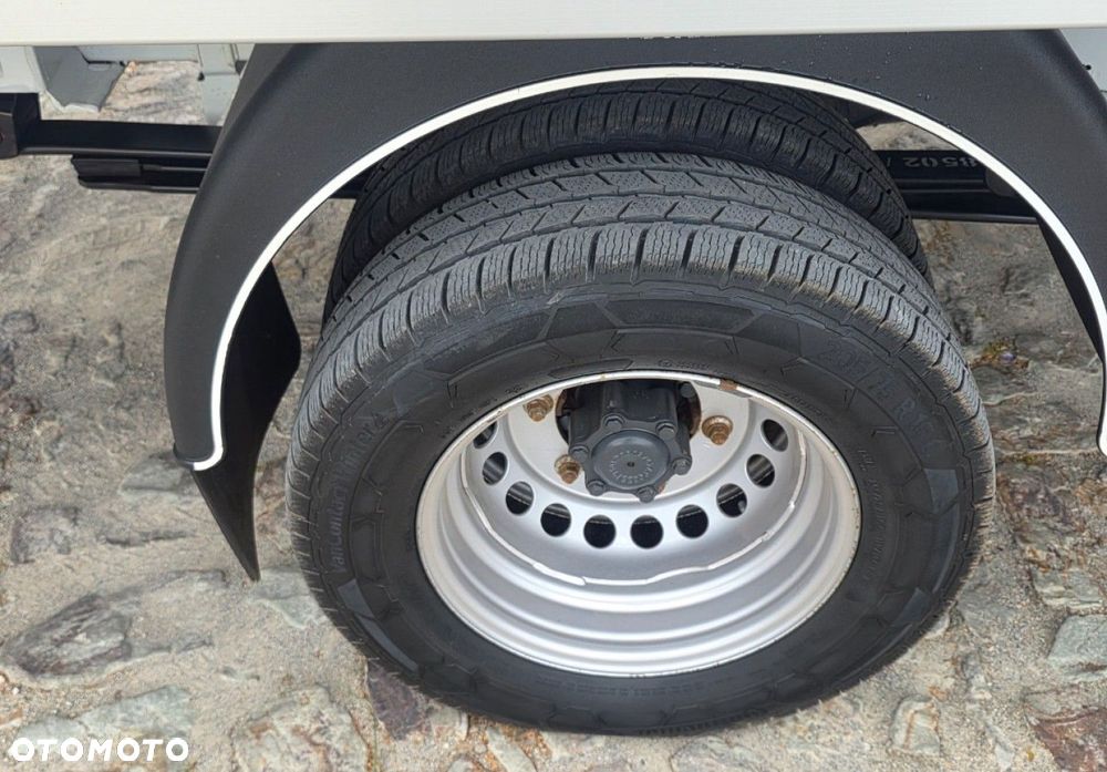 Mercedes-Benz Sprinter 519 - 32