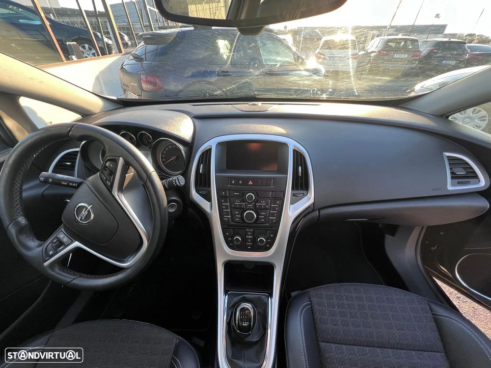 Opel Astra GTC 1.6 CDTi S/S - 10