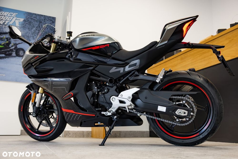 CFMoto 450SR - 19
