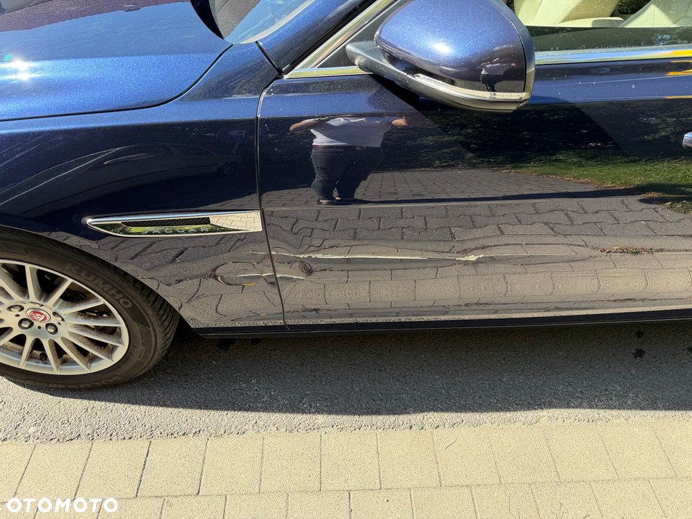 Jaguar XF 2.0 i4D Pure - 12