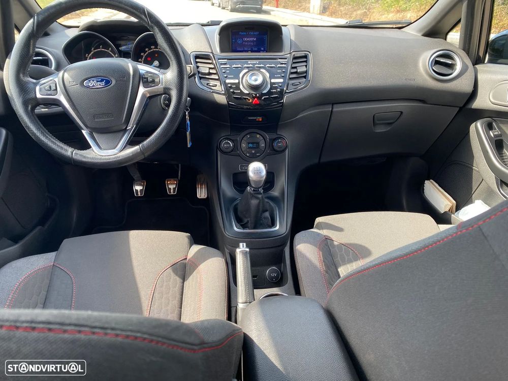 Ford Fiesta 1.0 T EcoBoost STLine - 12