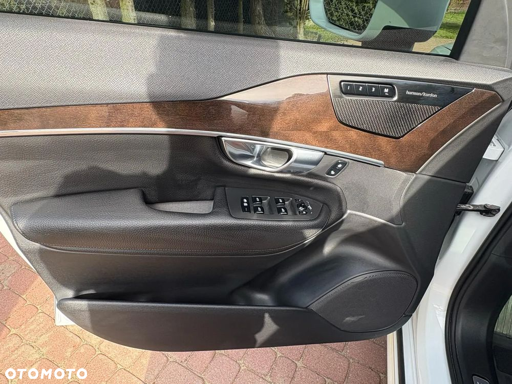 Volvo XC 90 T6 AWD Momentum 7os - 16
