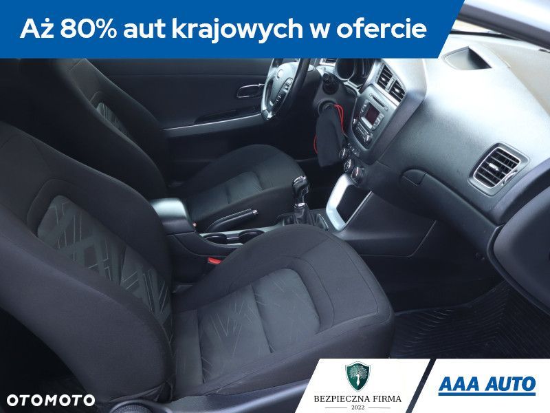 Kia Ceed - 11