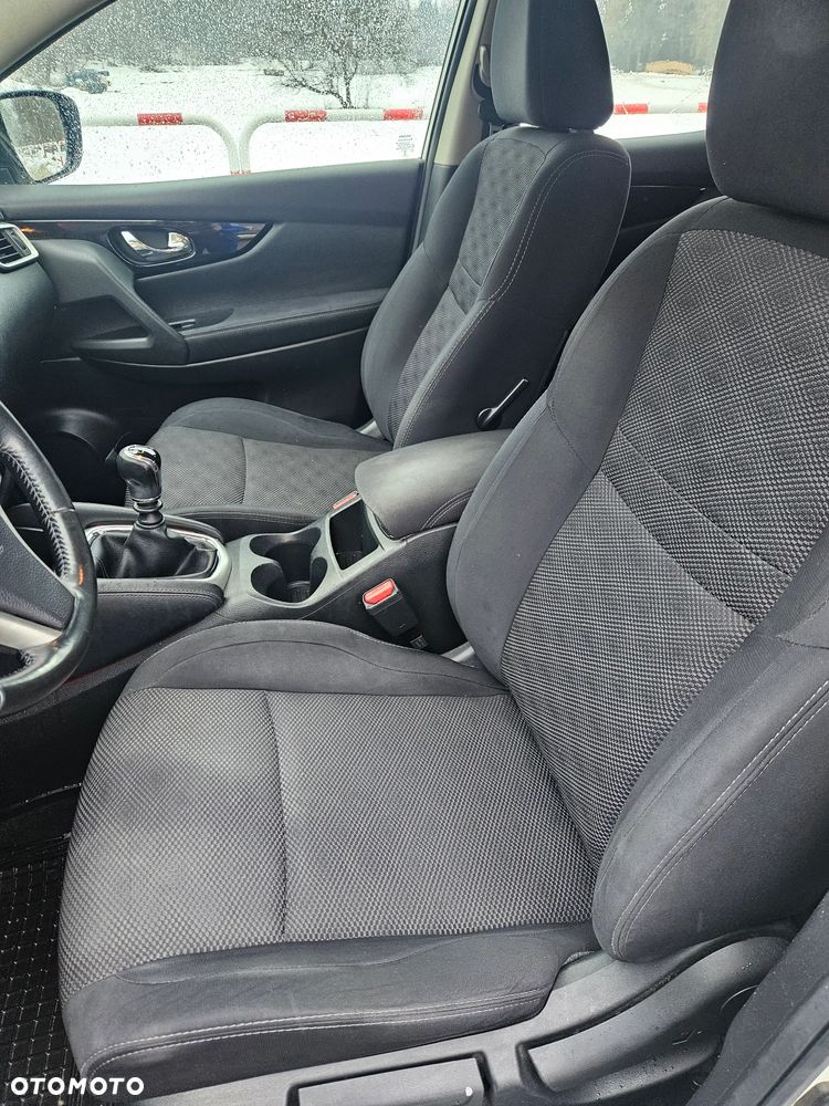 Nissan Qashqai 1.6 DCi 4x4 Visia EU6 - 18