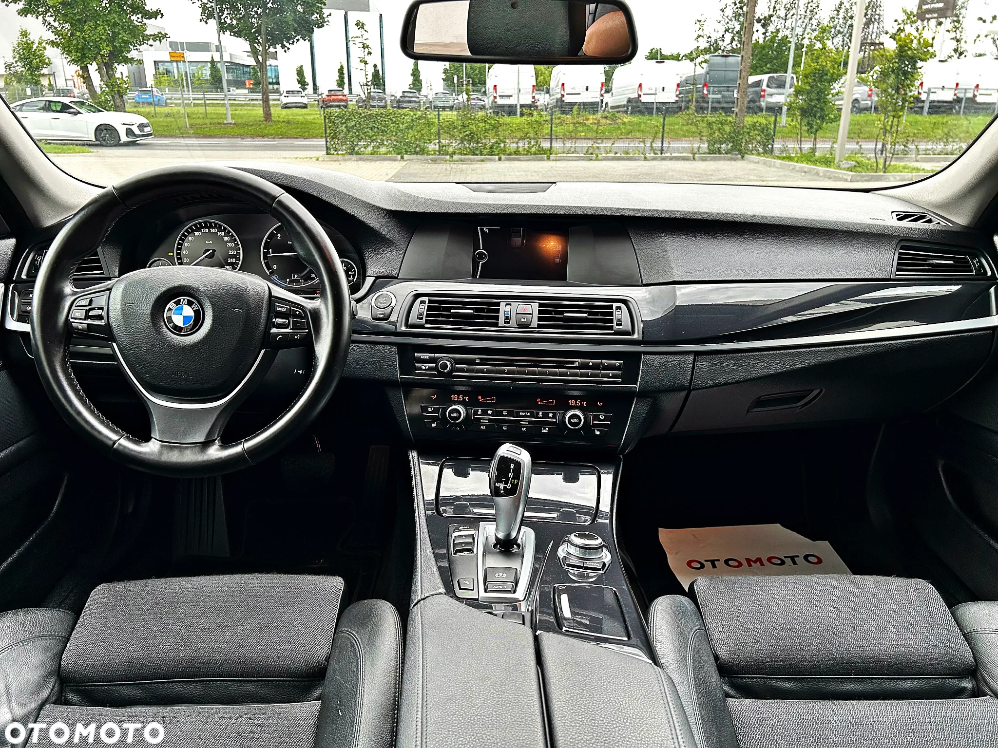 BMW Seria 5 520d Touring Luxury Line - 21