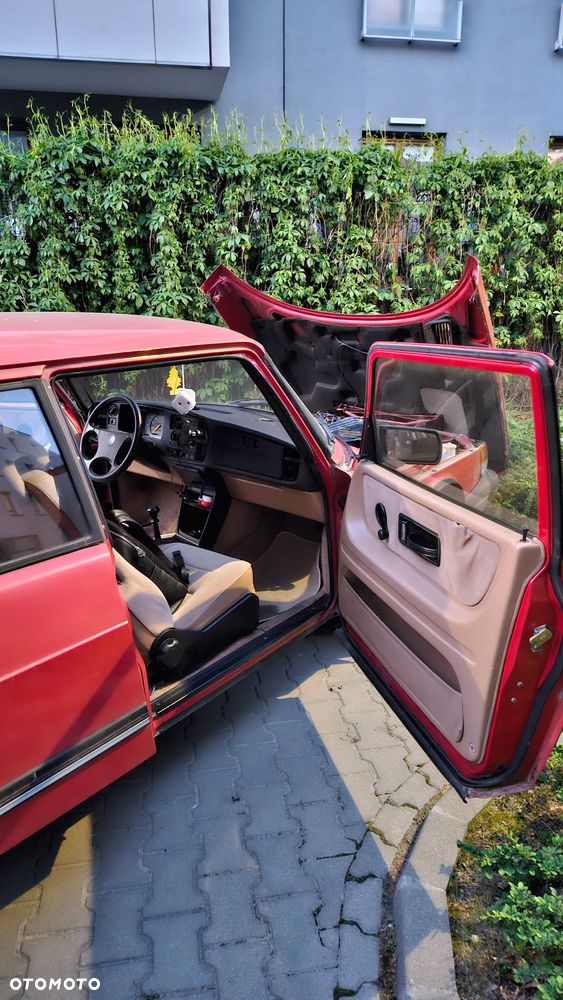 Saab 900 - 11