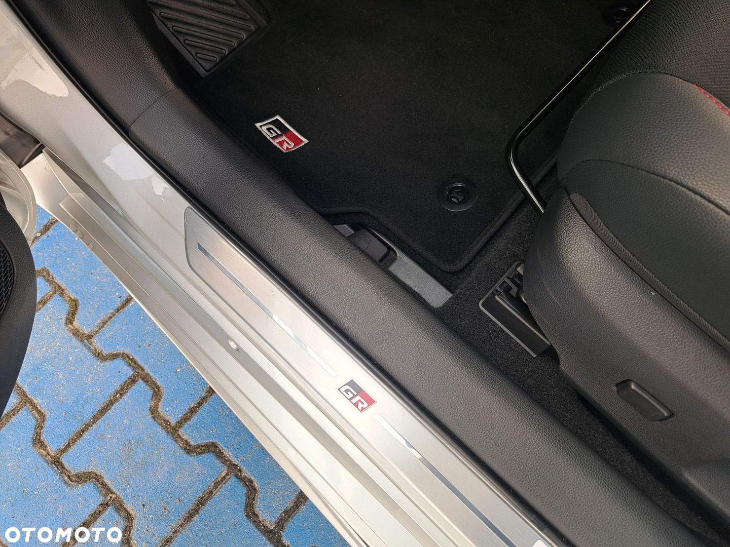 Toyota Corolla - 22