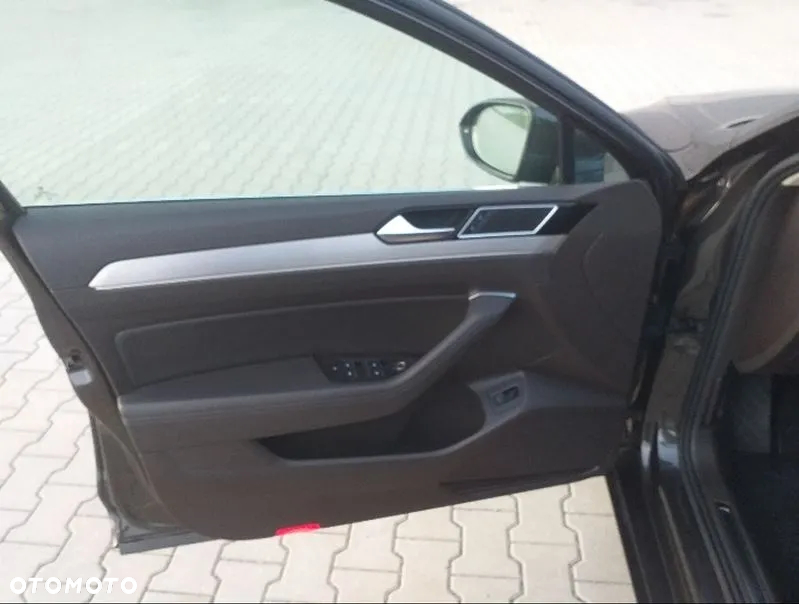 Volkswagen Passat 2.0 TDI Bi-Turbo BMT 4Mot Highline DSG - 13