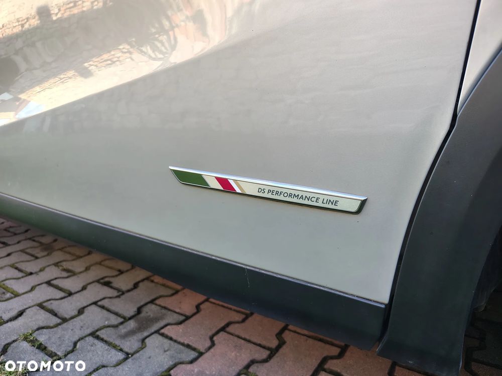 DS Automobiles DS 3 Crossback 1.2 PureTech Performance Line + - 25