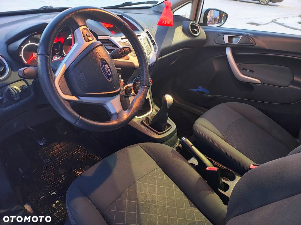 Ford Fiesta 1.4 TDCi Trend - 12