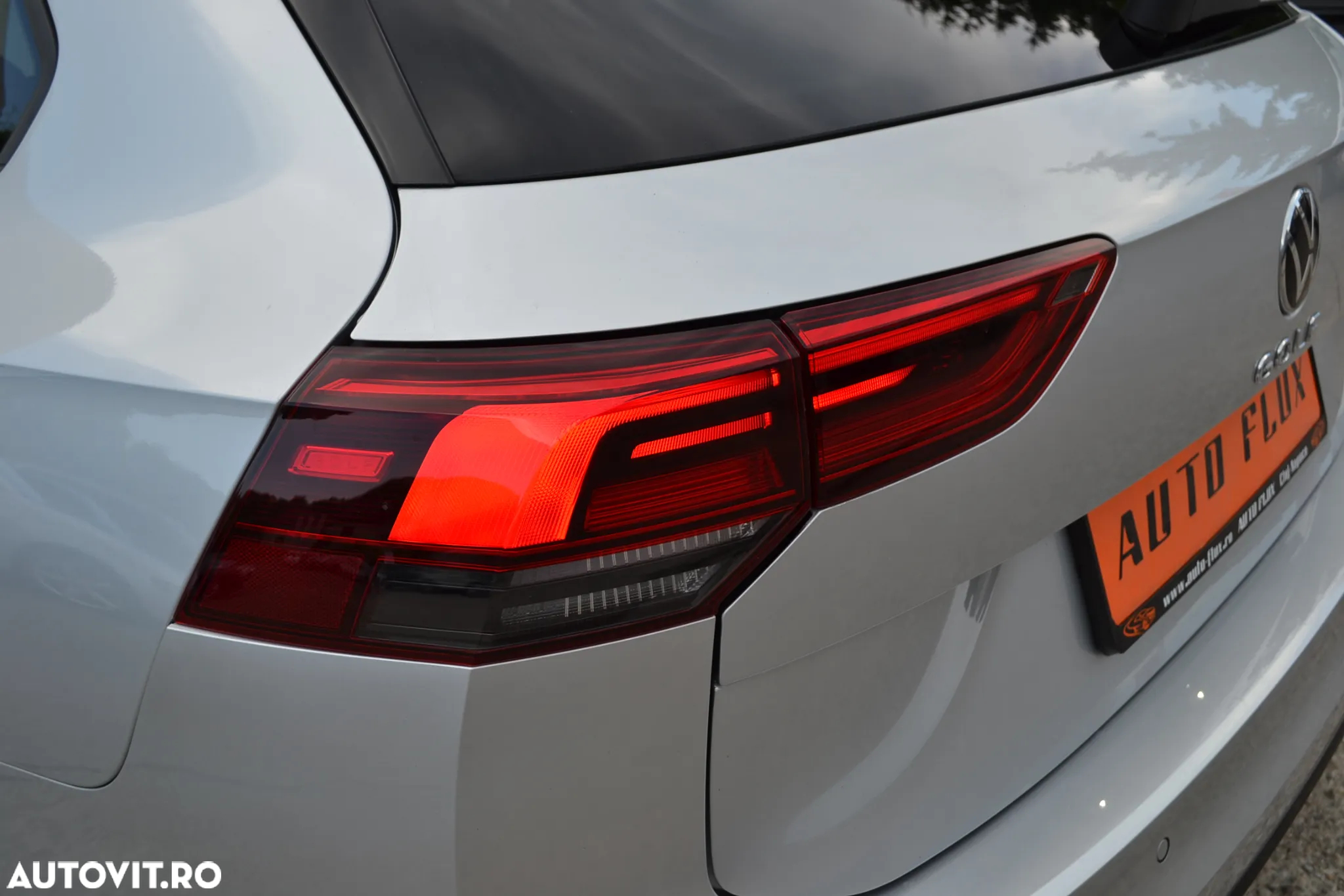 Volkswagen Golf Variant 2.0 TDI 150CP DSG R-Line - 34