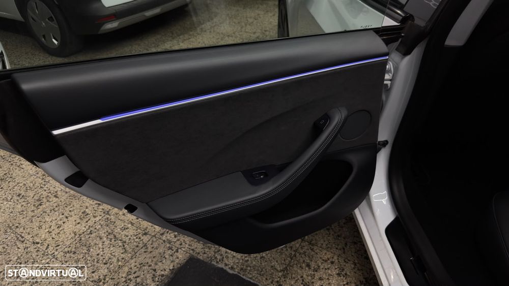 Tesla Model 3 Standard RWD - 33