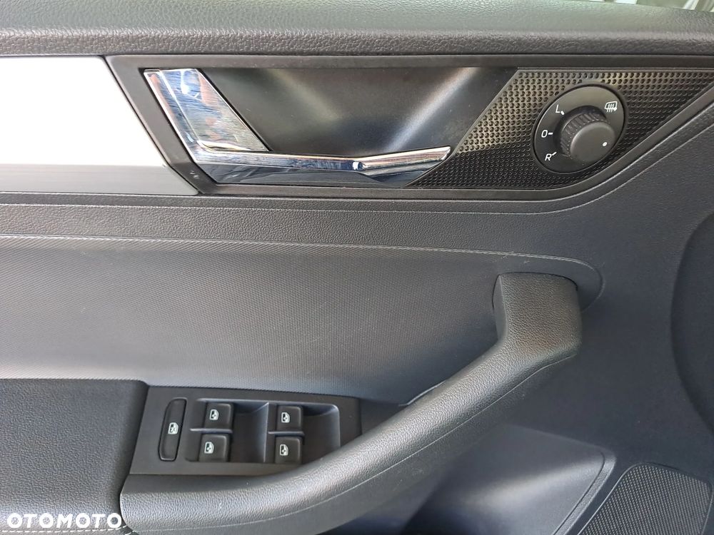 Skoda RAPID 1.0 TSI Ambition - 15