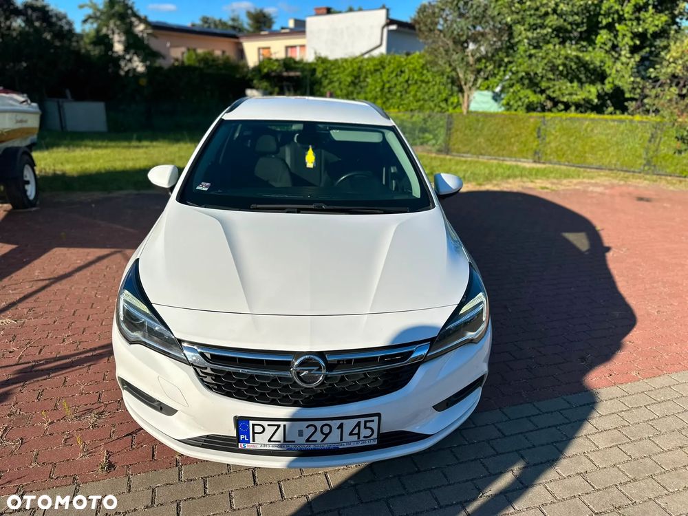 Opel Astra 1.6 D (CDTI) Start/Stop Innovation - 2