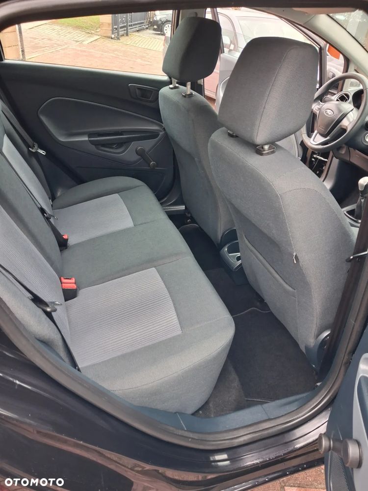 Ford Fiesta - 15