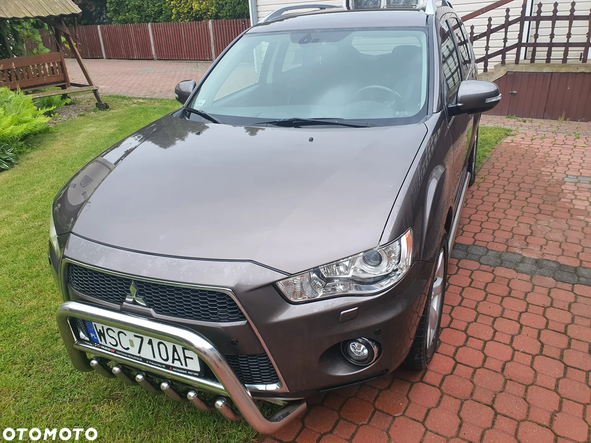 Mitsubishi Outlander 2.0 DID Intense + - 2