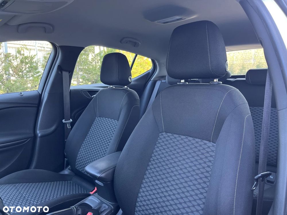 Opel Astra 1.4 T Enjoy - 11