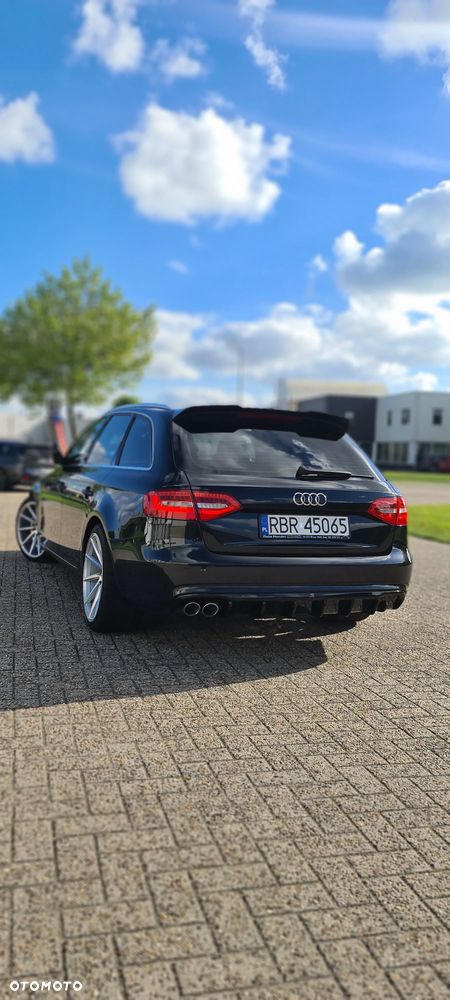 Audi A4 Avant 2.0 TDI DPF clean diesel S line Sportpaket - 13