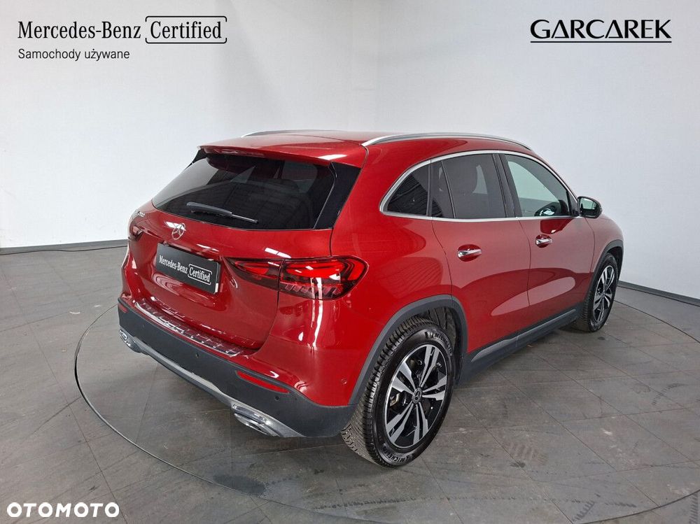Mercedes-Benz GLA - 6