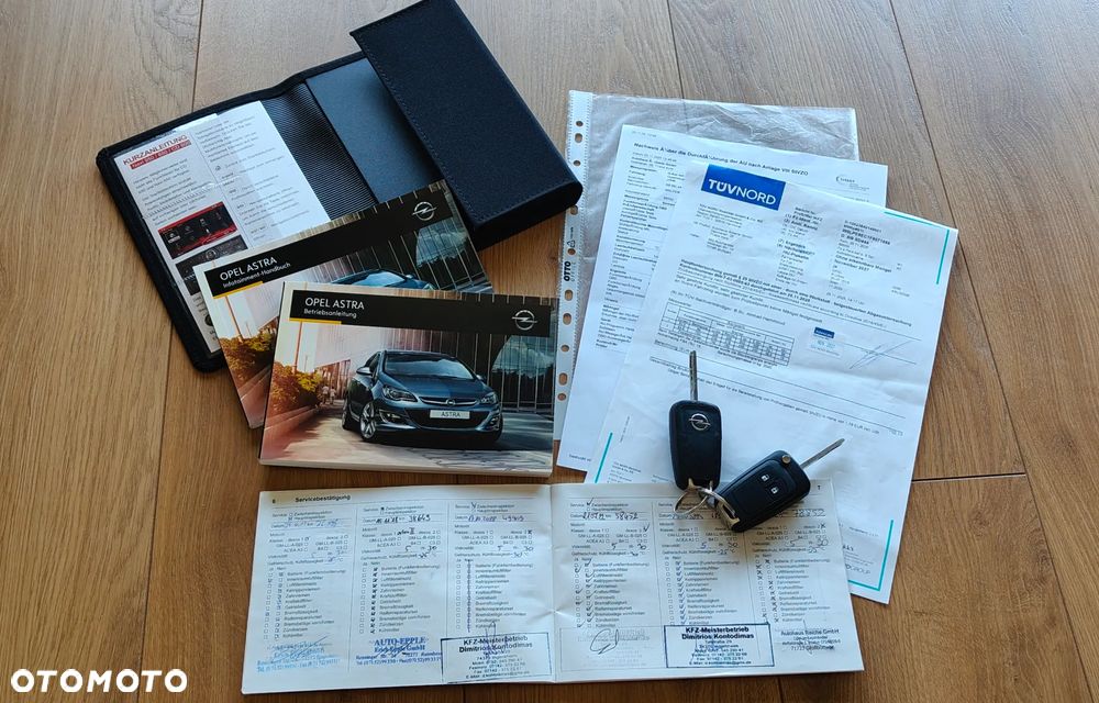 Opel Astra 1.4 Turbo Exklusiv - 40