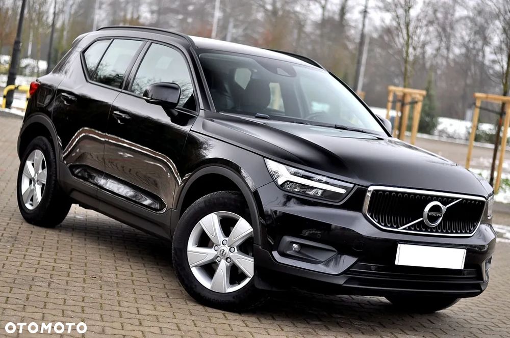 Volvo XC 40 T3 Momentum Pro - 3