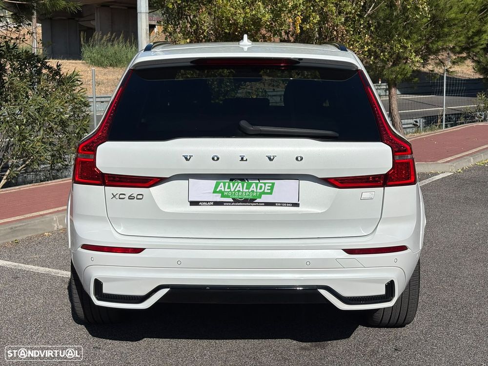 Volvo XC 60 2.0 T6 PHEV R-Design AWD - 8