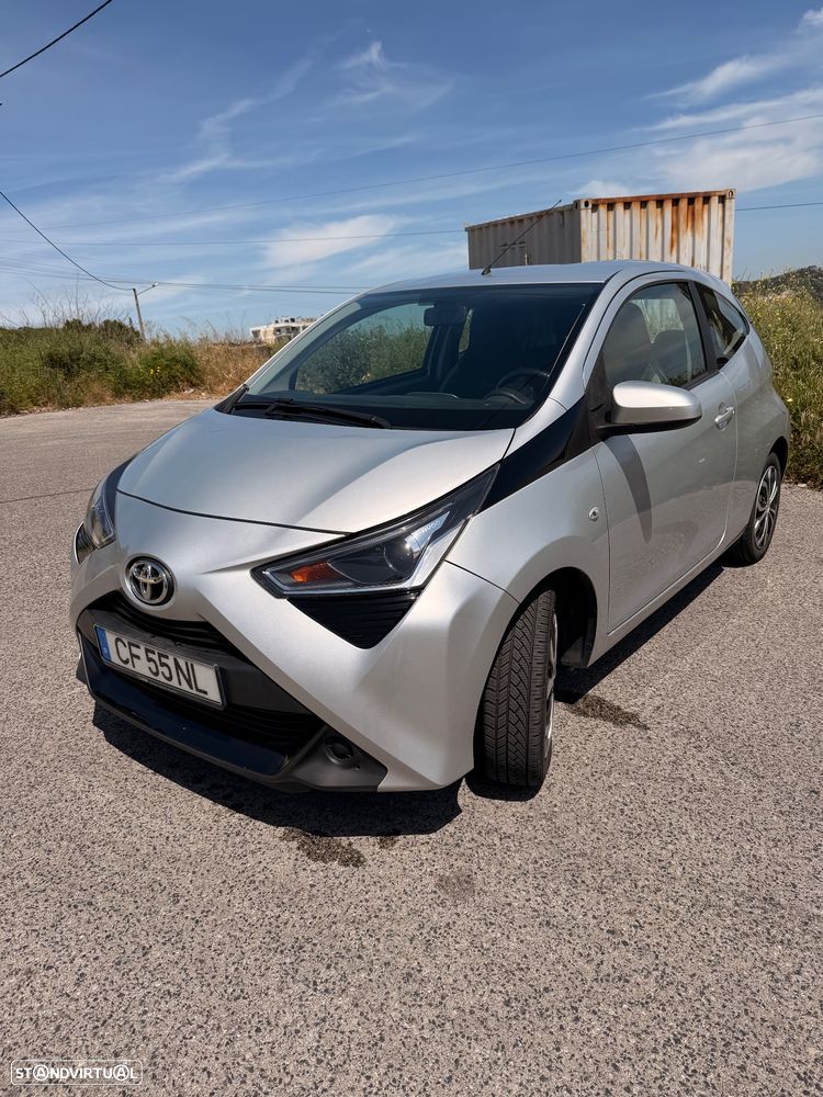 Toyota Aygo 1.0 X-Play Plus+X-Touch+TSS - 3
