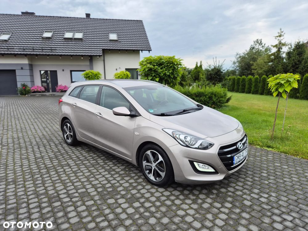 Hyundai i30 1.6 GDI Style - 22