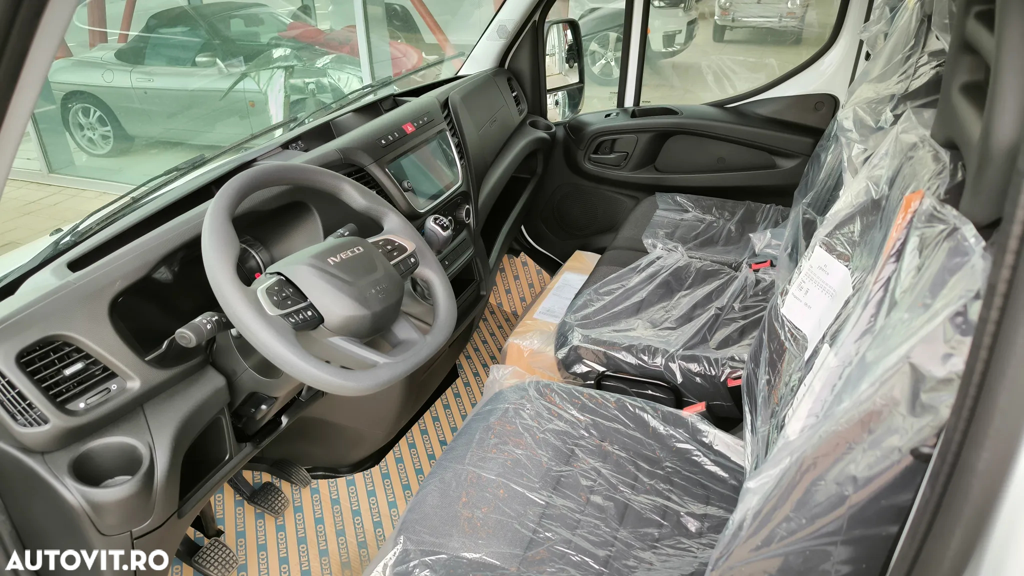 Iveco 35S14V-12mc - 14