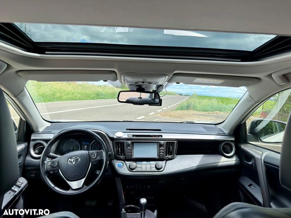 Toyota RAV4 - 9