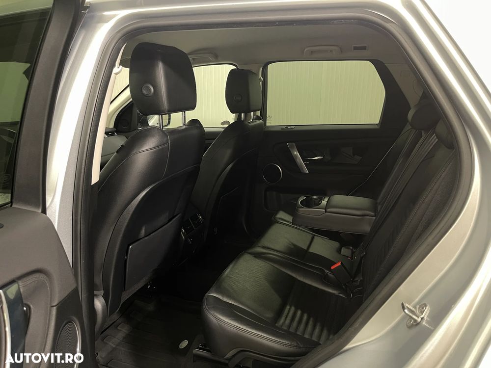 Land Rover Discovery Sport 2.0 P200 MHEV - 11