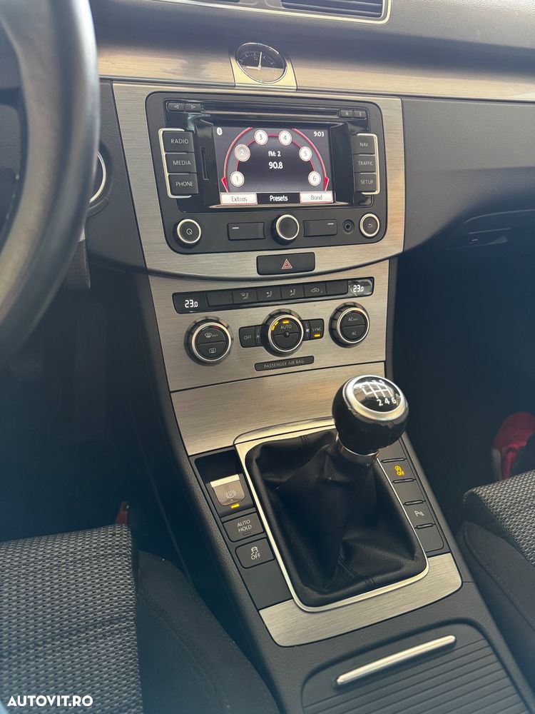 VOLKSWAGEN Passat 2012 — imagine 7