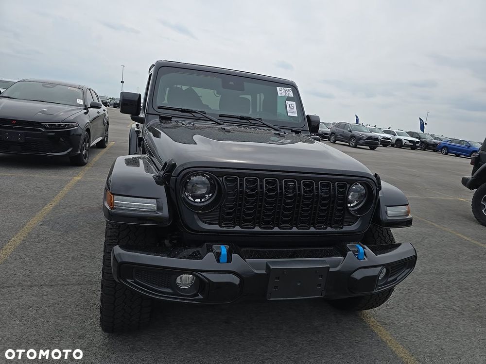 Jeep Wrangler - 2