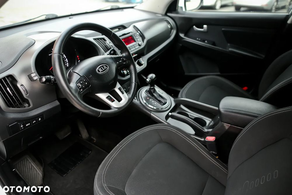 Kia Sportage 2.0 CRDI 4WD Automatik Spirit - 17