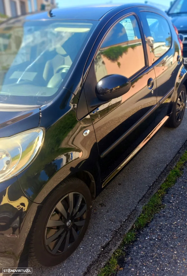 Peugeot 107 1.0 Urban - 5