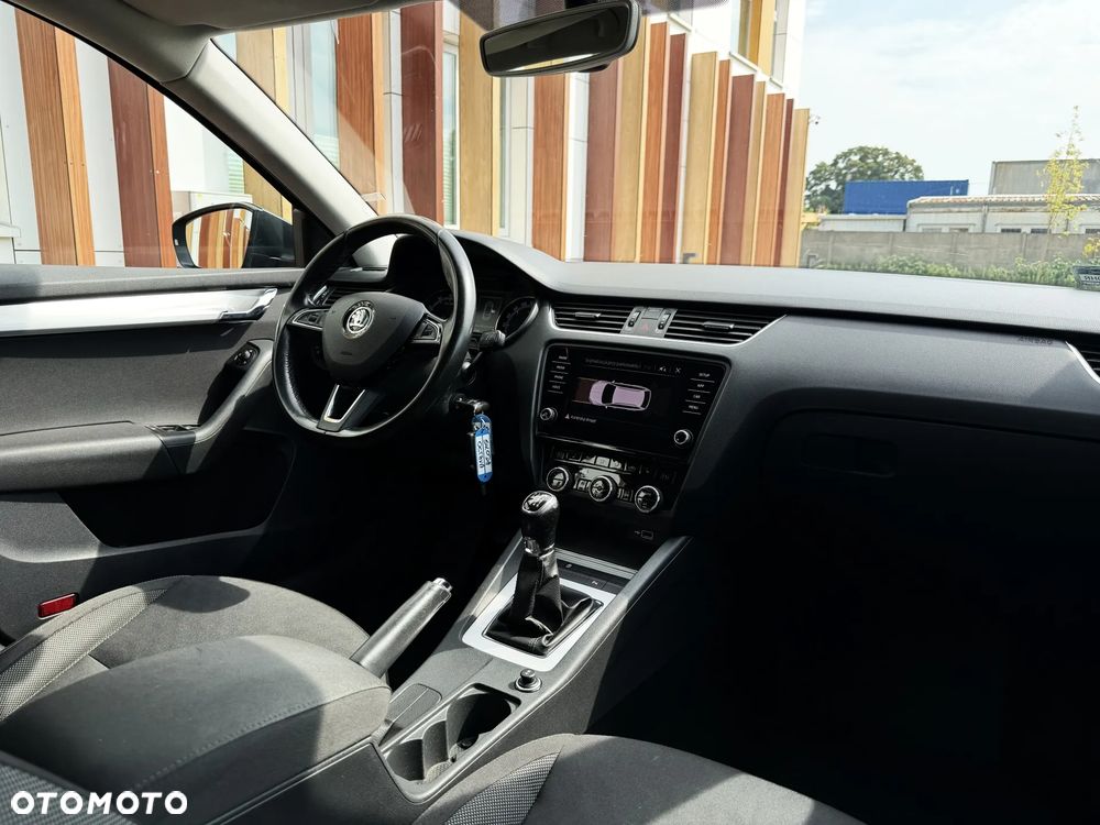 Skoda Octavia 1.4 TSI Ambition - 10