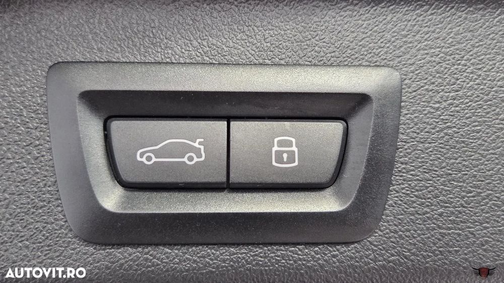 BMW X5 xDrive50e - 31