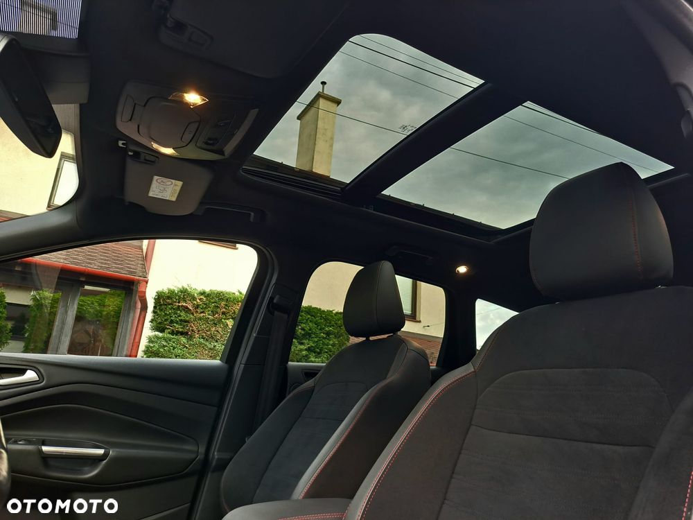 Ford Kuga 2.0 EcoBoost 4x4 ST-Line - 23
