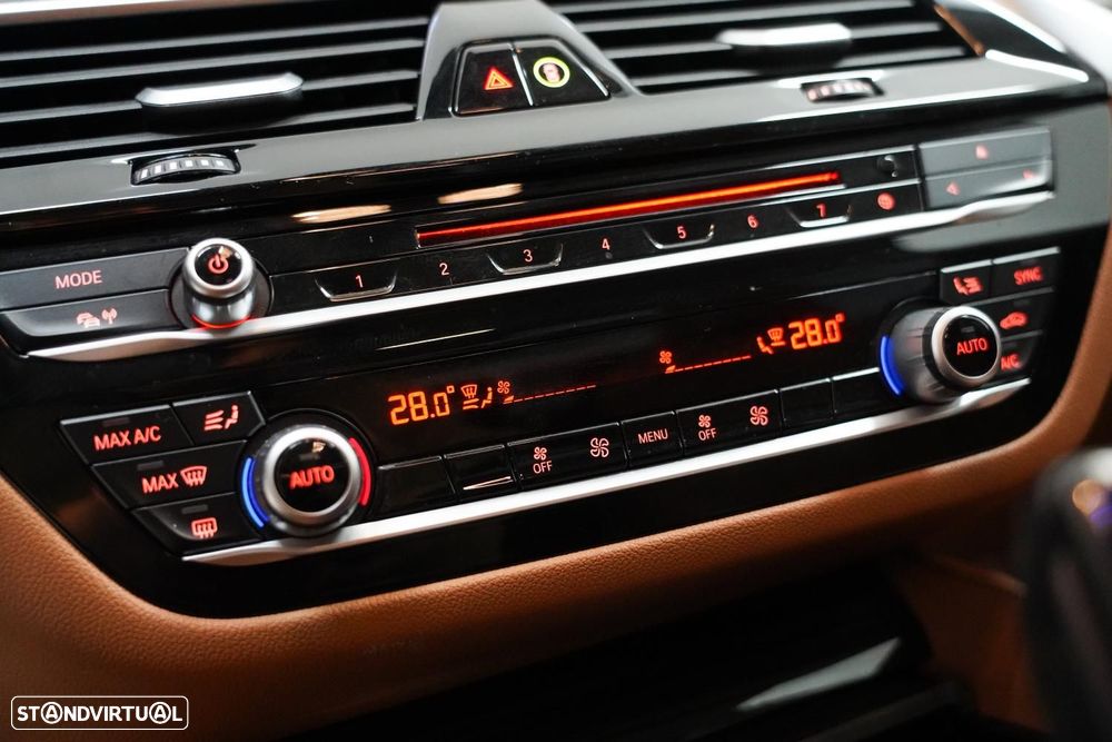 BMW 530 e iPerformance - 16