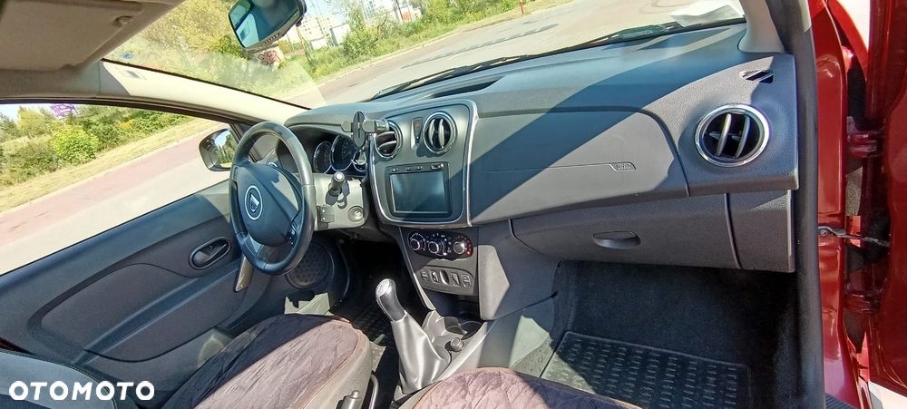 Dacia Sandero 0.9 TCe Laureate - 10