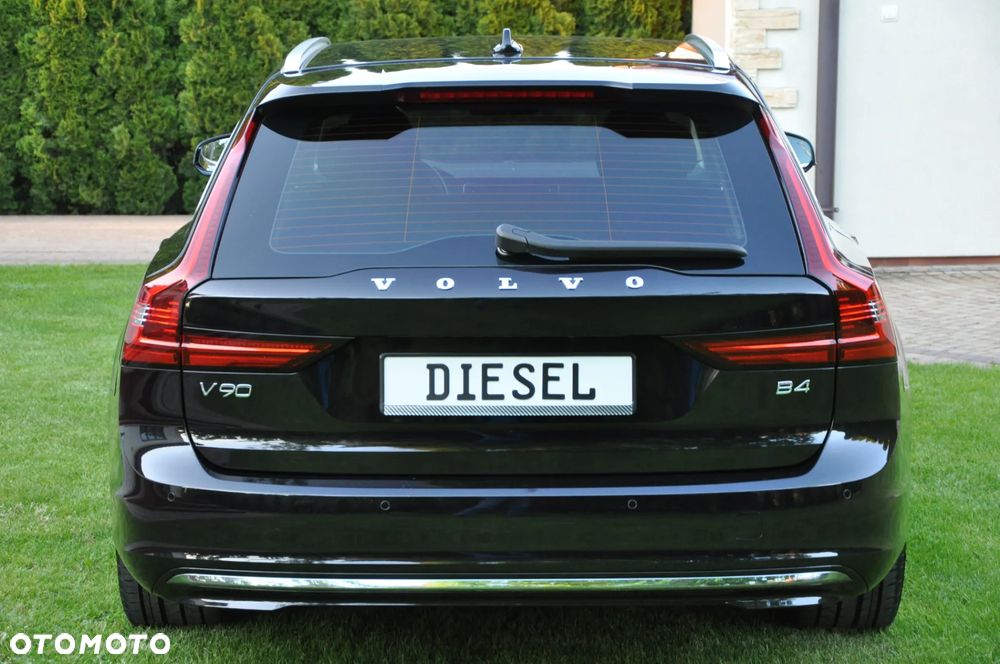 Volvo V90 - 2