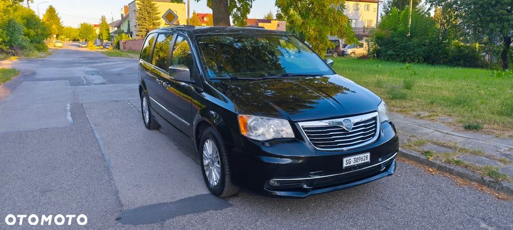 Lancia Voyager - 21