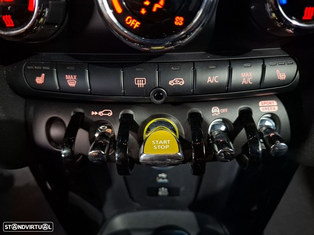MINI 3 Portas Cooper SE - 21