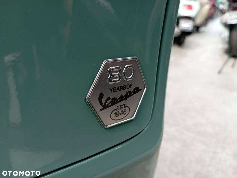 Vespa GTS - 16