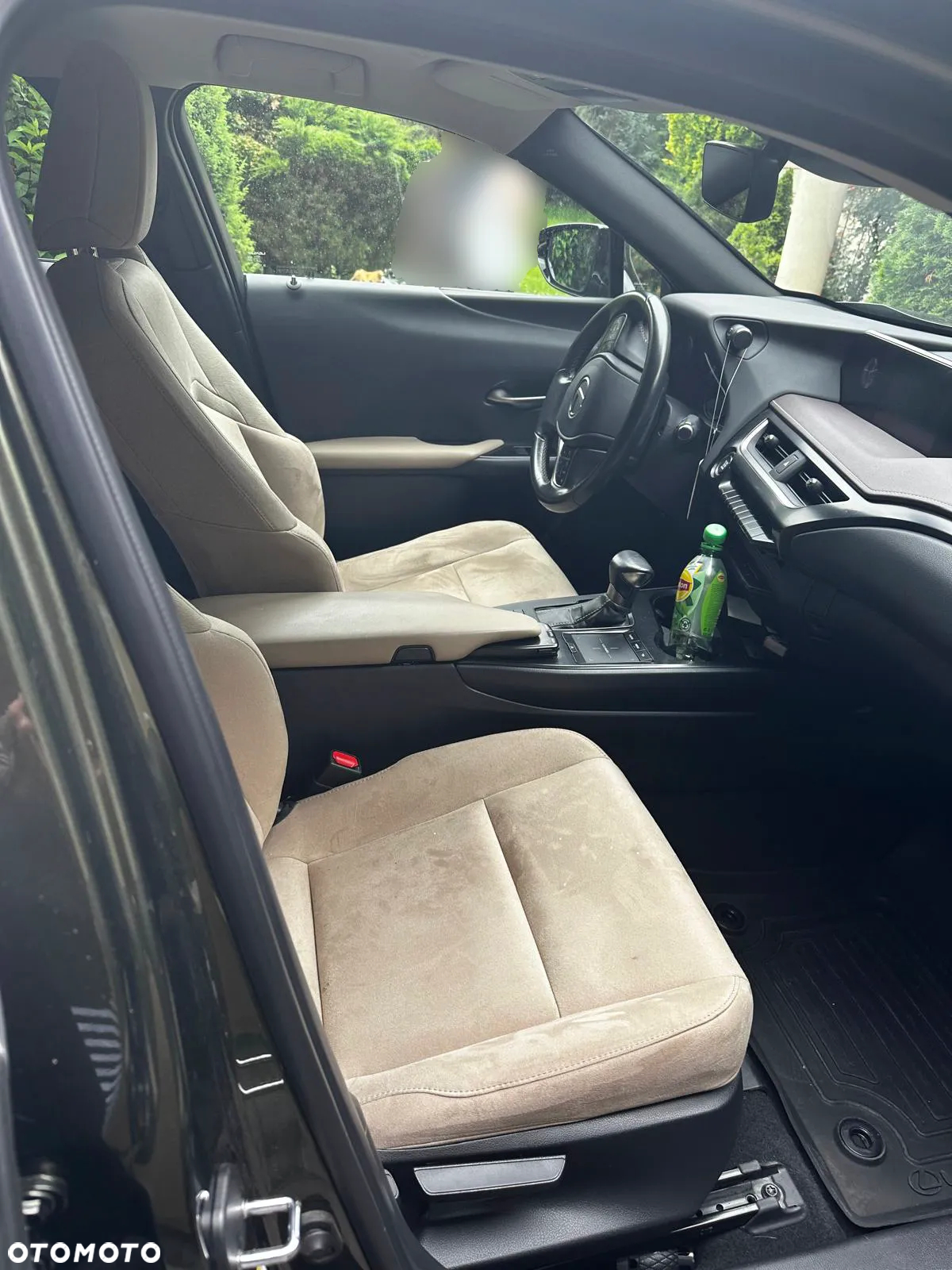 Lexus UX - 6