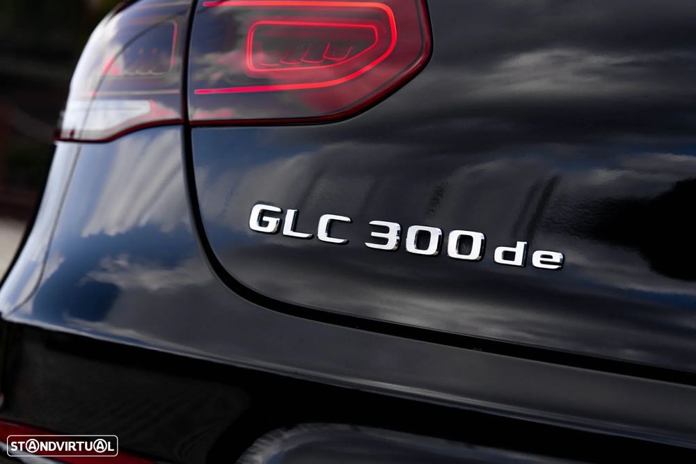 Mercedes-Benz GLC 300 de Coupe 4Matic - 13