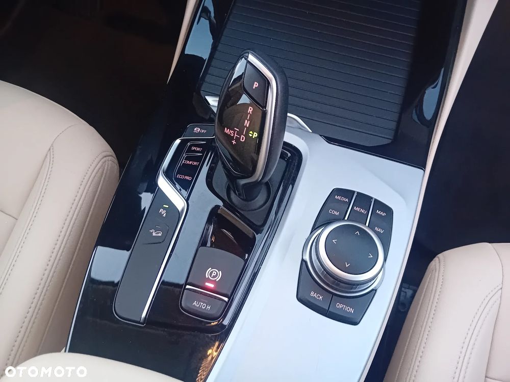 BMW X3 xDrive20i GPF Business Edition - 21