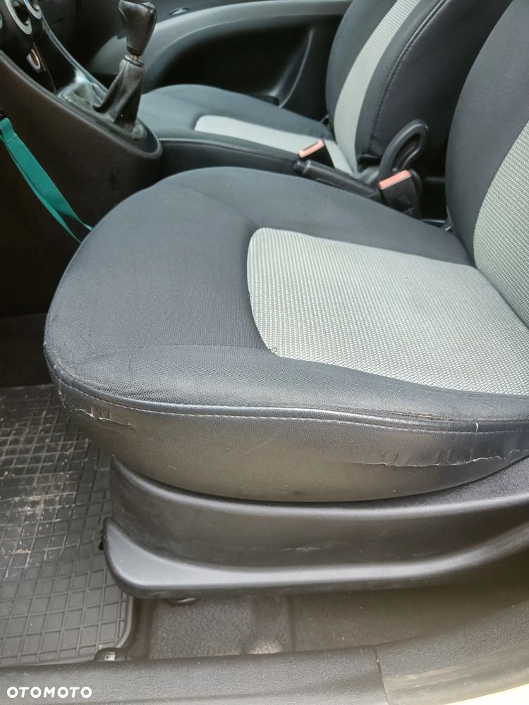 Hyundai i10 - 18